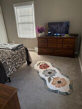 4557 S 2nd St in Louisville, KY - Foto de edificio - Building Photo