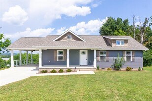 242 Mirage Dr in Rickman, TN - Building Photo