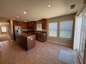 8907 Grisom Way in Reno, NV - Building Photo - Building Photo