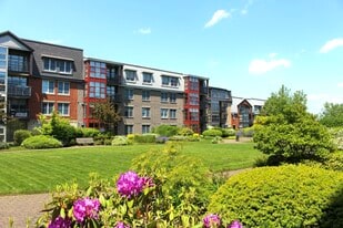 Bishop’s Landing in Halifax, NS - Building Photo