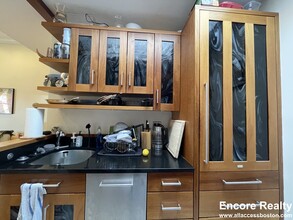 28 Symphony Rd, Unit 6 in Boston, MA - Building Photo - Building Photo