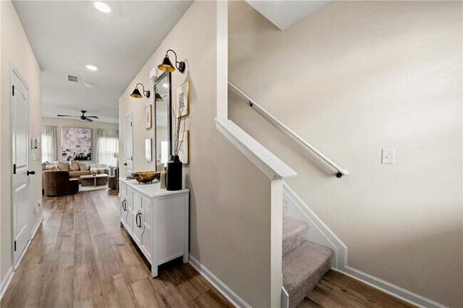 7098 Chara Ln in Atlanta, GA - Building Photo - Building Photo