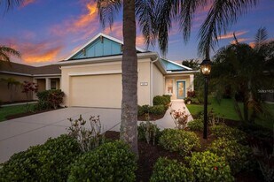 4911 Boston Common Glen in Bradenton, FL - Building Photo