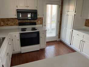 2003 Executive Park Dr in Opelika, AL - Building Photo - Building Photo