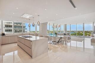 2241 SE 17th St in Fort Lauderdale, FL - Building Photo