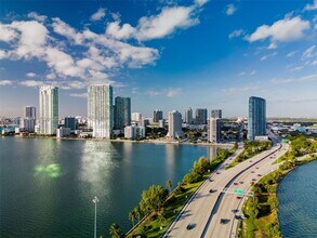 3301 NE 5th Ave in Miami, FL - Building Photo - Building Photo