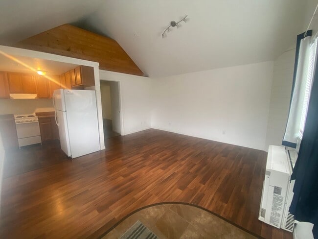 1251 N Copper Creek Rd in Wasilla, AK - Building Photo - Building Photo