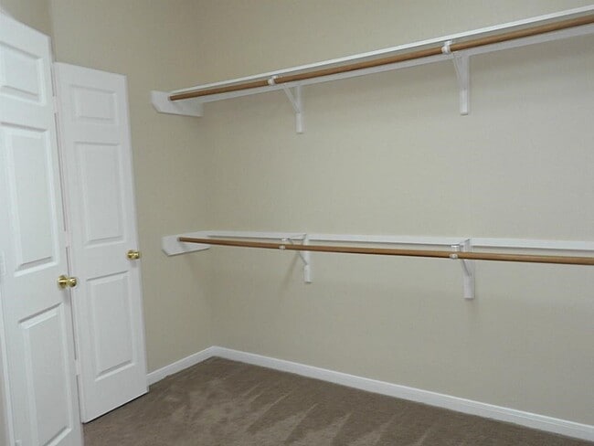 15127 Brookwood Bridge Ln