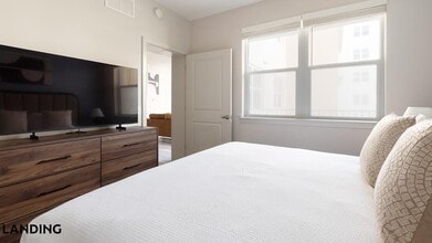 1216 N Atlantic Ave, Unit 352 in Daytona Beach, FL - Building Photo - Building Photo