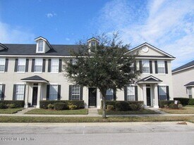 338 Pecan Grove Dr in Orange Park, FL - Building Photo