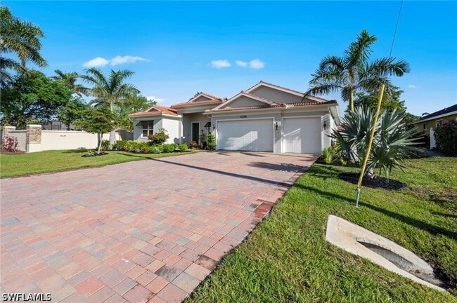 10581 Woodchuck Ln in Bonita Springs, FL - Building Photo - Building Photo