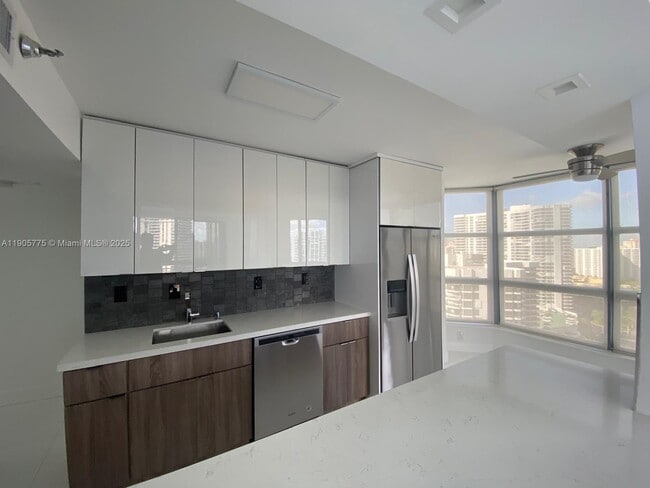 property at 19101 Mystic Pointe Dr