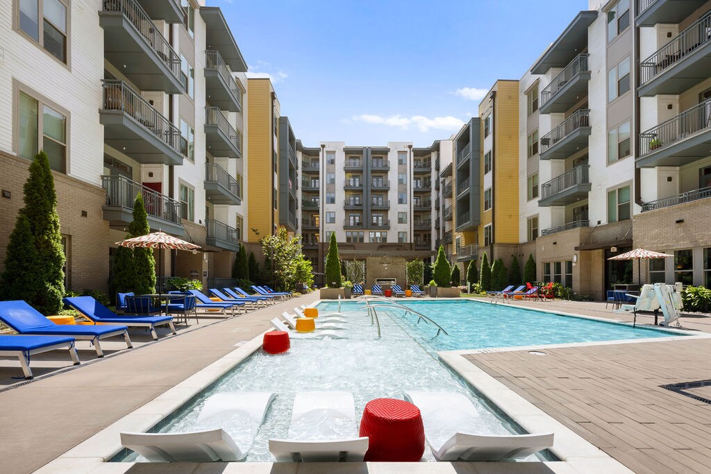 Bradham at New Bern in Charlotte, NC - Foto de edificio