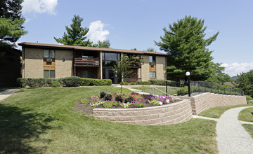 Rustic Ridge in Rockaway, NJ - Foto de edificio - Building Photo