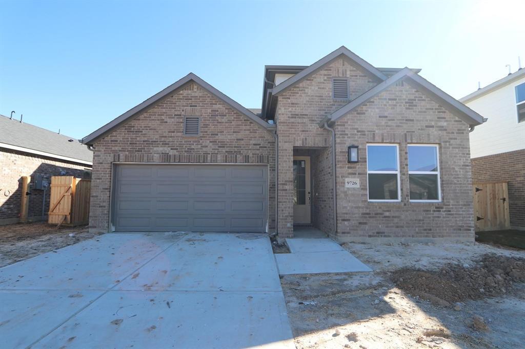 9726 Arrigoni Creek Dr in Cypress, TX - Building Photo