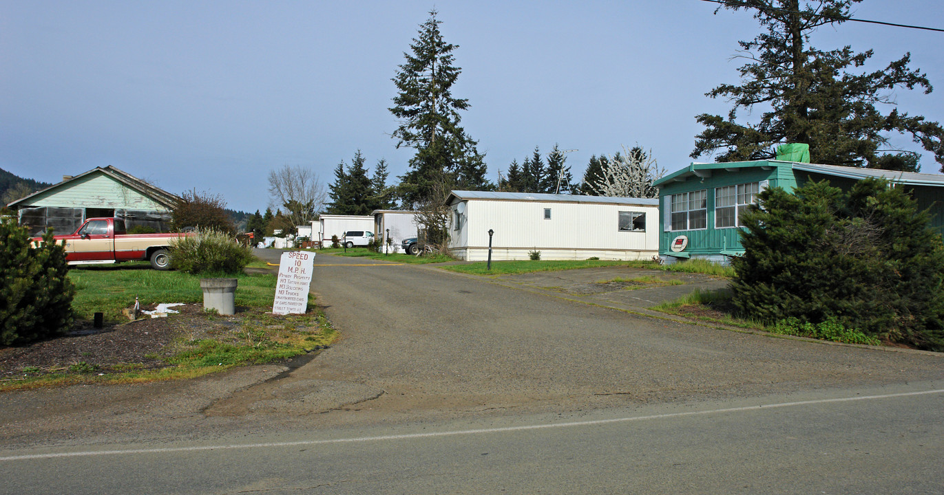 Allen's Mobile Villa in Sutherlin, OR - Foto de edificio