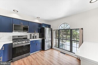 3204 Stoneham Dr in West Chester, PA - Building Photo - Building Photo
