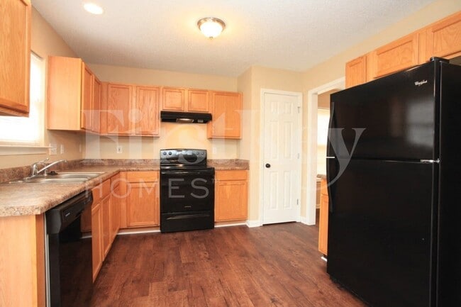 906 Grassy Patch Ln, Unit 113 in Charlotte, NC - Building Photo - Building Photo