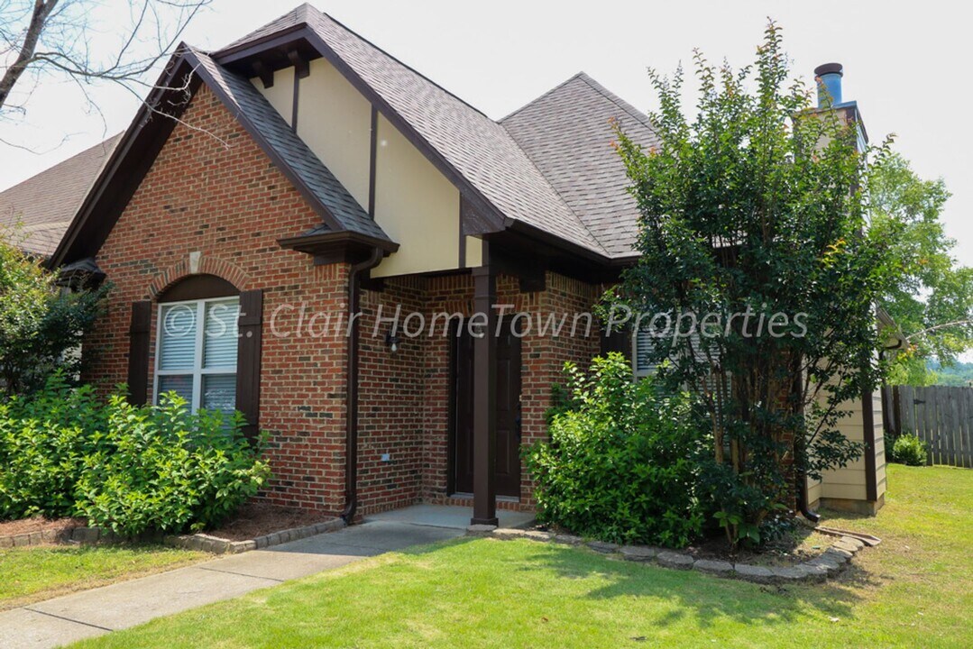 1040 Washington Dr in Moody, AL - Building Photo