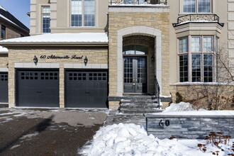 60 Adamsville Rd in Brampton, ON - Building Photo - Building Photo