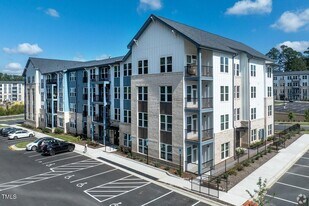 2000 Olivewood St, Unit A3 in Cary, NC - Building Photo