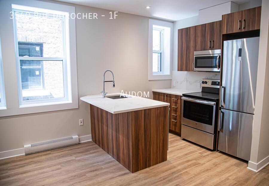 3540 Rue Durocher in Montréal, QC - Building Photo