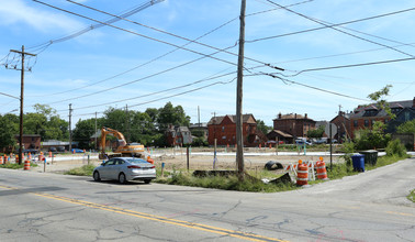 876 S Front St in Columbus, OH - Building Photo - Building Photo