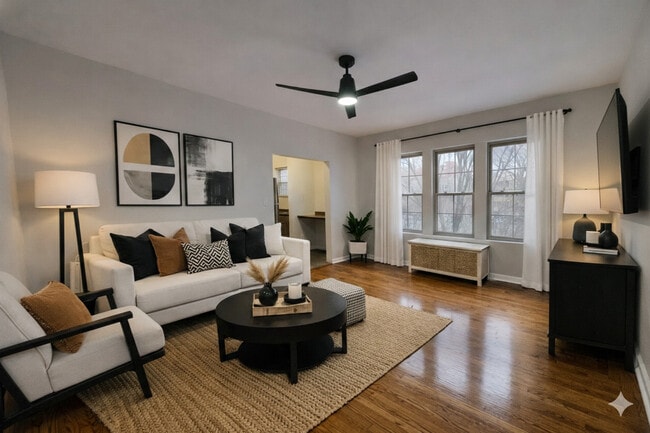 6830 S South Shore Dr in Chicago, IL - Building Photo - Building Photo