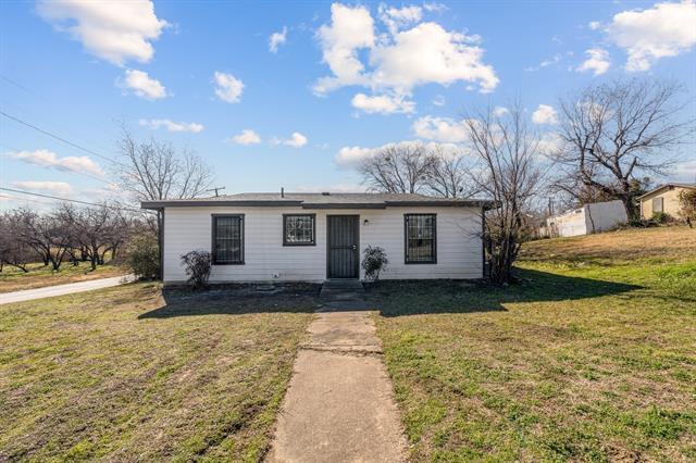 1924 Irma St in Fort Worth, TX - Building Photo