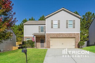211 Hollyhock Ln in Dallas, GA - Building Photo