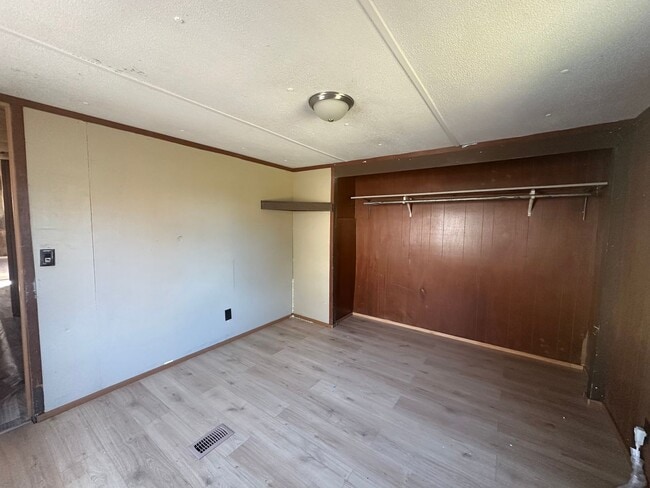 property at 450 Harmon Ln