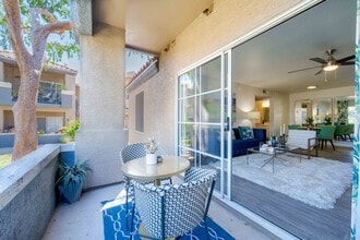 Crestone at Shadow Mountain in Phoenix, AZ - Building Photo - Building Photo