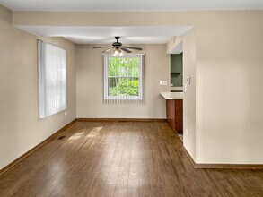 608 N Hough St in Barrington, IL - Building Photo - Building Photo