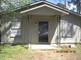 1201 Radium Springs Rd in Albany, GA - Building Photo