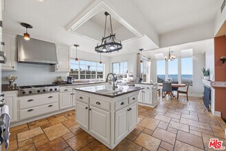 501 Sadie Rd in Topanga, CA - Building Photo - Building Photo