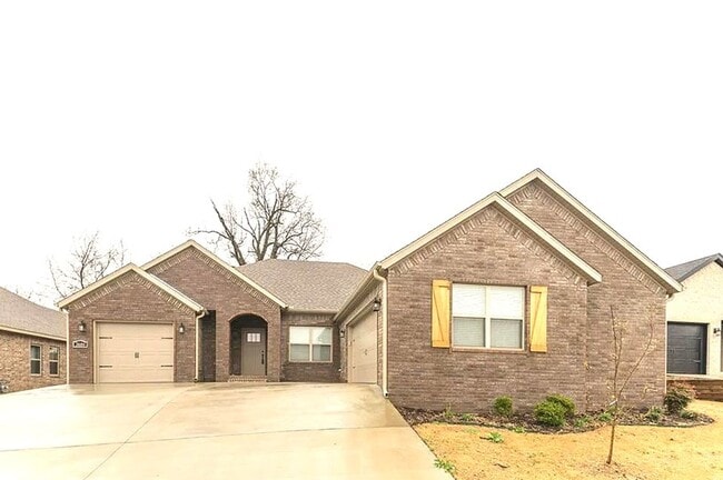 property at 3600 SW Brittany Rd