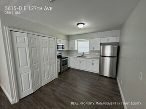 5615-D E 127th Ave in Tampa, FL - Building Photo - Building Photo