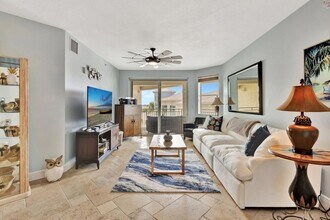 975 NW Flagler Ave, Unit 407 in Stuart, FL - Building Photo - Building Photo