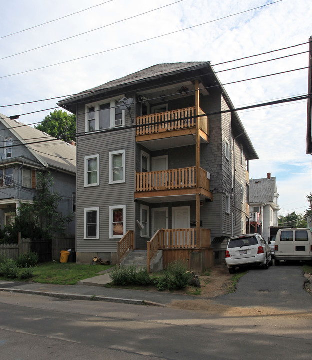 46 Frederick St in Framingham, MA - Building Photo