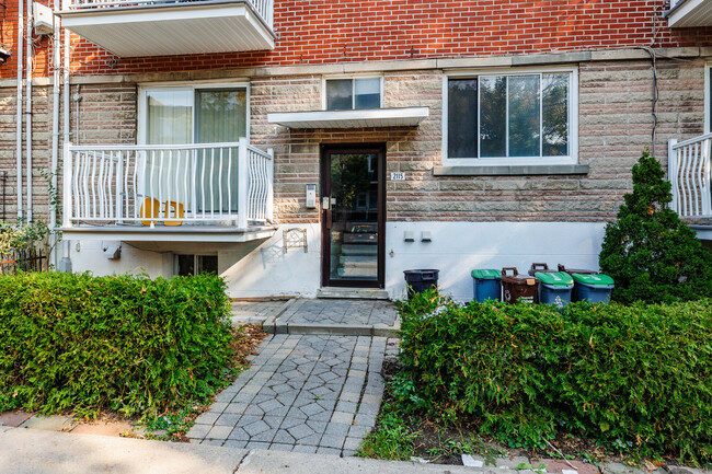2115 Beaconsfield Av in Montréal, QC - Building Photo - Building Photo