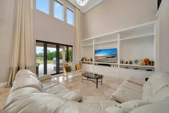 10302 Sweet Bay Manor in Parkland, FL - Building Photo - Building Photo