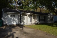 326 Greenbriar Dr - 14