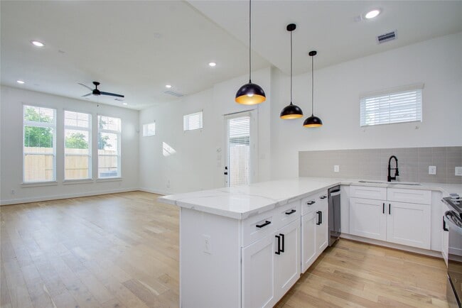 3206 Live Oak St in Houston, TX - Building Photo - Building Photo