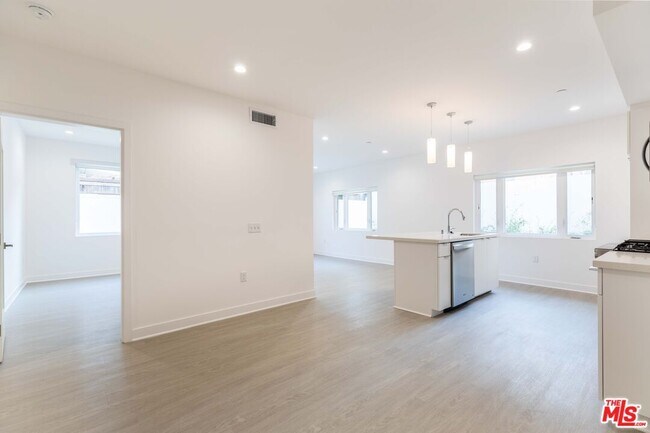 property at 843 Wilcox Ave