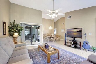 602 Lakewood Dr in Jupiter, FL - Building Photo - Building Photo