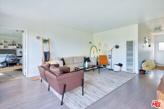 555 Agate St in Laguna Beach, CA - Building Photo - Building Photo