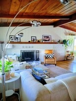 133 S Myers St, Unit Myers House in Oceanside, CA - Building Photo