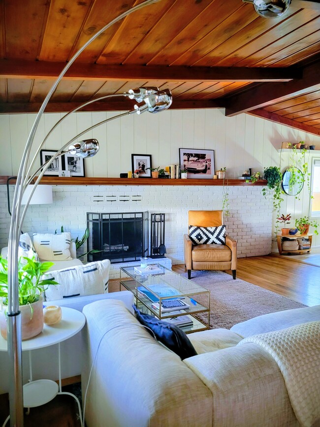 133 S Myers St, Unit Myers House, Unit Myers House