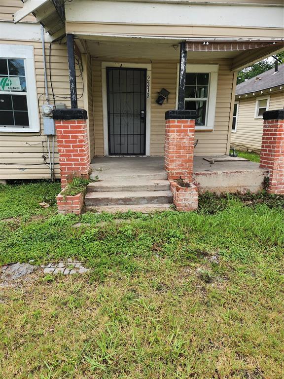 property at 2311 Gregg St