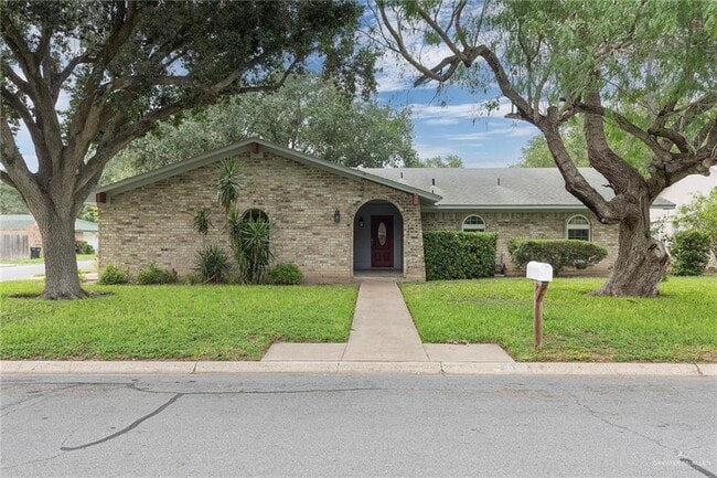 property at 18 Kerria Ave